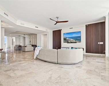 23750 Via Trevi Way - Photo Thumbnail 21