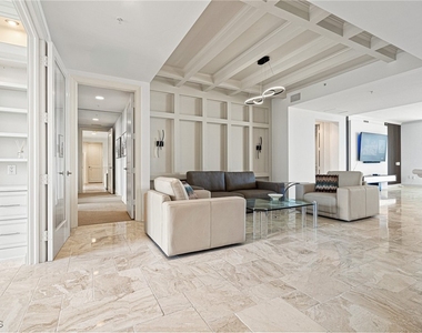 23750 Via Trevi Way - Photo Thumbnail 18