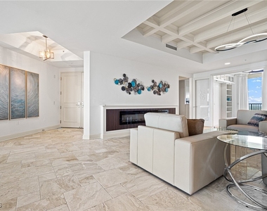 23750 Via Trevi Way - Photo Thumbnail 16