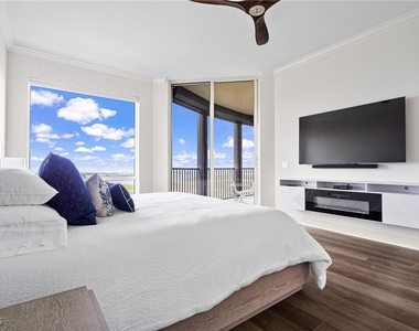 23750 Via Trevi Way - Photo Thumbnail 2