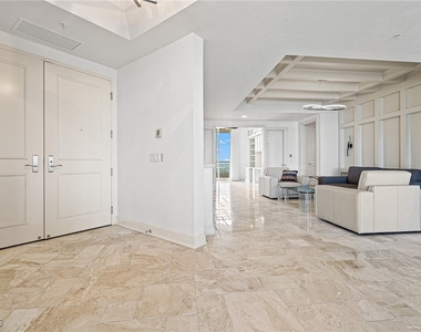 23750 Via Trevi Way - Photo Thumbnail 15