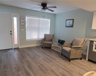 434 Tudor Drive - Photo Thumbnail 10