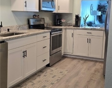 434 Tudor Drive - Photo Thumbnail 14