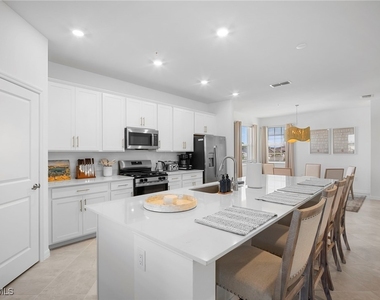 15158 Bluffton Lane - Photo Thumbnail 17