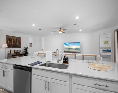 15158 Bluffton Lane - Photo Thumbnail 21