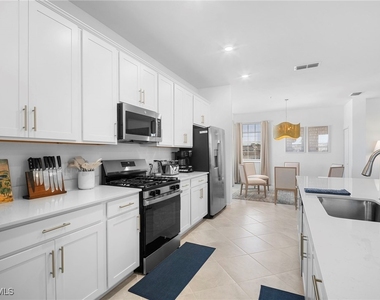 15158 Bluffton Lane - Photo Thumbnail 18