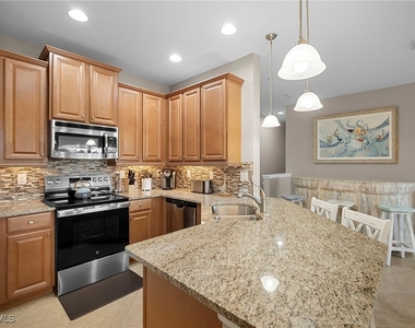 23520 Alamanda Drive - Photo Thumbnail 14