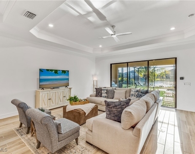 28081 Foxrock Court - Photo Thumbnail 5