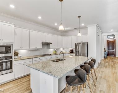 28081 Foxrock Court - Photo Thumbnail 8