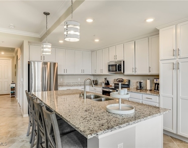 43020 Greenway Boulevard - Photo Thumbnail 10