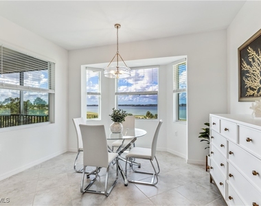 43060 Greenway Boulevard - Photo Thumbnail 4