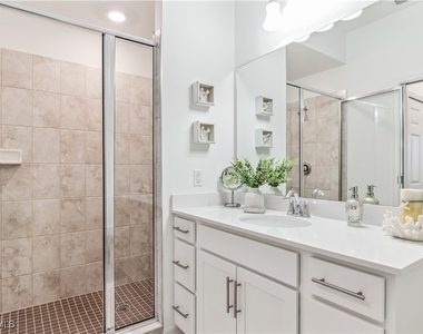 43060 Greenway Boulevard - Photo Thumbnail 11