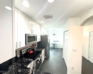 7790 Woodbrook Circle - Photo Thumbnail 3