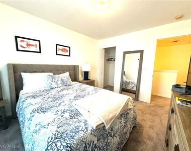 7790 Woodbrook Circle - Photo Thumbnail 9