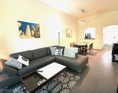 7790 Woodbrook Circle - Photo Thumbnail 14