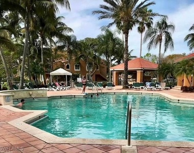 1240 Wildwood Lakes Boulevard - Photo Thumbnail 7