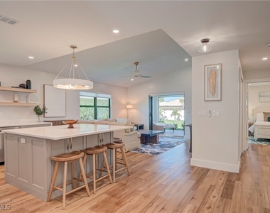 577 98th Avenue N - Photo Thumbnail 2