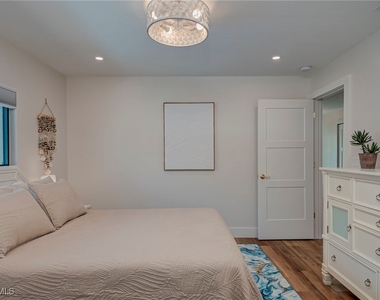 577 98th Avenue N - Photo Thumbnail 12