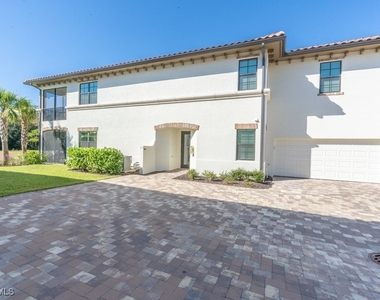 16352 Viansa Way - Photo Thumbnail 24