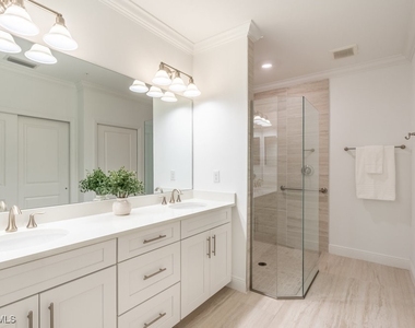 16352 Viansa Way - Photo Thumbnail 14