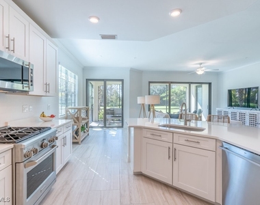16352 Viansa Way - Photo Thumbnail 7