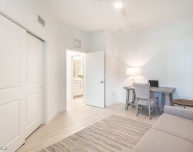 16352 Viansa Way - Photo Thumbnail 20