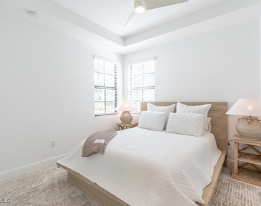 16352 Viansa Way - Photo Thumbnail 19