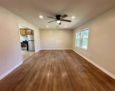 6 Southlawn Circle - Photo Thumbnail 20