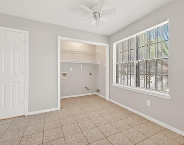 8617 Mapletwist Street - Photo Thumbnail 13