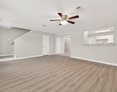 8617 Mapletwist Street - Photo Thumbnail 8