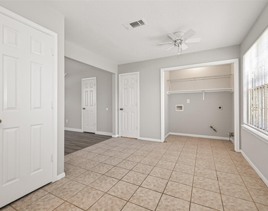 8617 Mapletwist Street - Photo Thumbnail 14