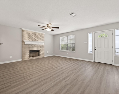 8617 Mapletwist Street - Photo Thumbnail 10