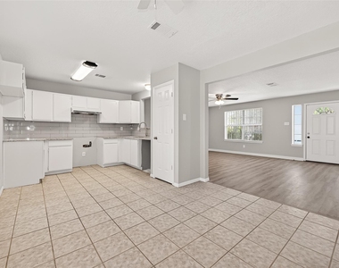 8617 Mapletwist Street - Photo Thumbnail 12