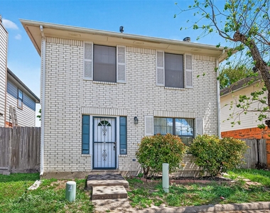 8617 Mapletwist Street - Photo Thumbnail 3
