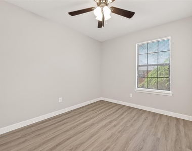 8617 Mapletwist Street - Photo Thumbnail 24