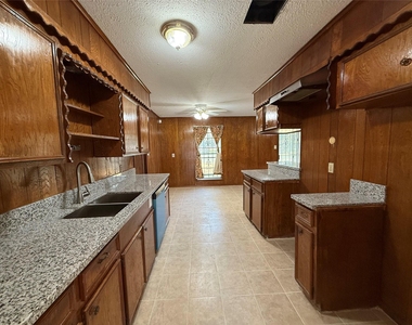 7325 Ley Road - Photo Thumbnail 13