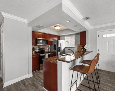185 Brightwater Drive - Photo Thumbnail 12