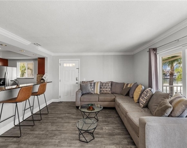 185 Brightwater Drive - Photo Thumbnail 11