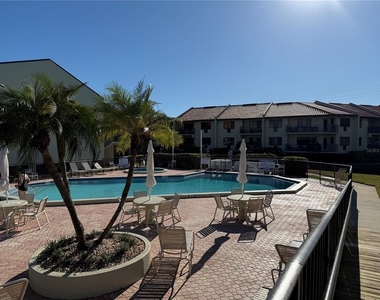 1515 Pinellas Bayway S - Photo Thumbnail 16