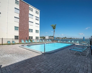 5575 Gulf Boulevard - Photo Thumbnail 24