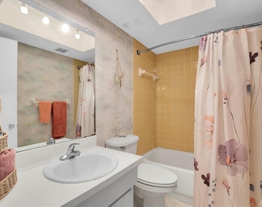 5575 Gulf Boulevard - Photo Thumbnail 17
