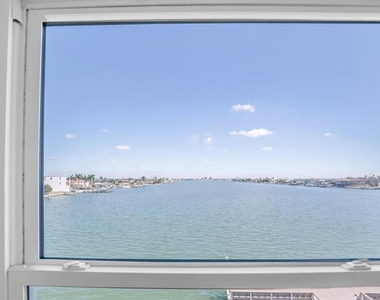 5575 Gulf Boulevard - Photo Thumbnail 8