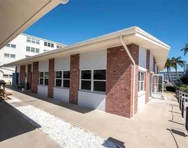 5575 Gulf Boulevard - Photo Thumbnail 22