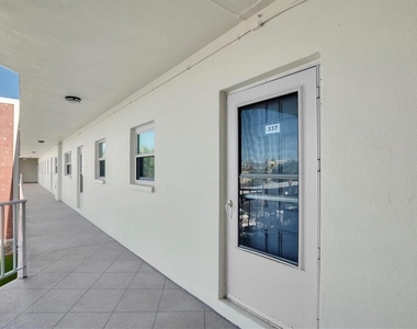 5575 Gulf Boulevard - Photo Thumbnail 1