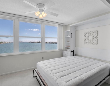5575 Gulf Boulevard - Photo Thumbnail 7
