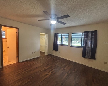10211 Sw 93rd Court - Photo Thumbnail 13