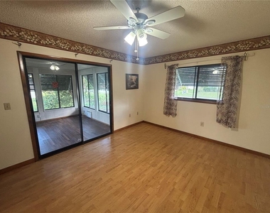 10211 Sw 93rd Court - Photo Thumbnail 4