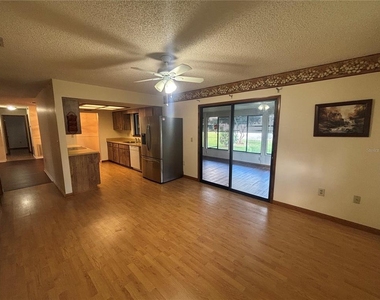 10211 Sw 93rd Court - Photo Thumbnail 6