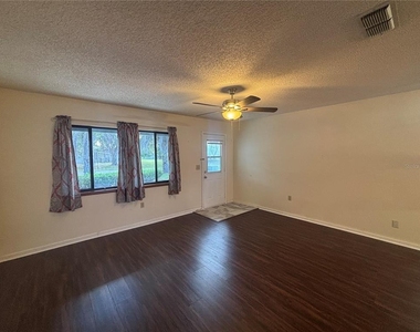 10211 Sw 93rd Court - Photo Thumbnail 17