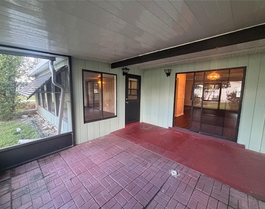 10211 Sw 93rd Court - Photo Thumbnail 19